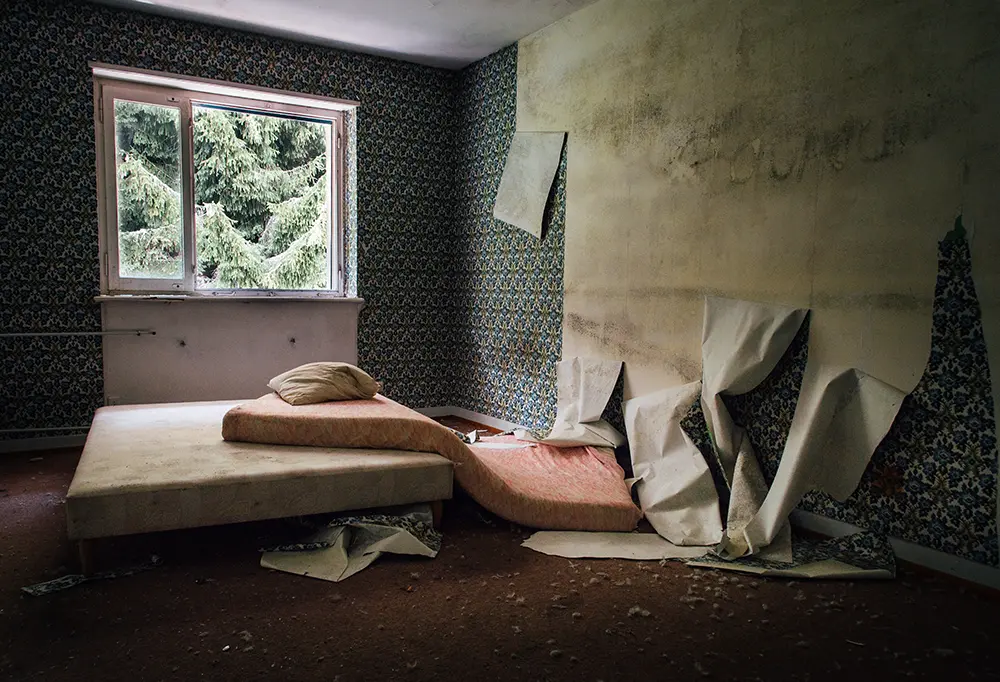 Squatsolutions Camera Abbandonata Materassi